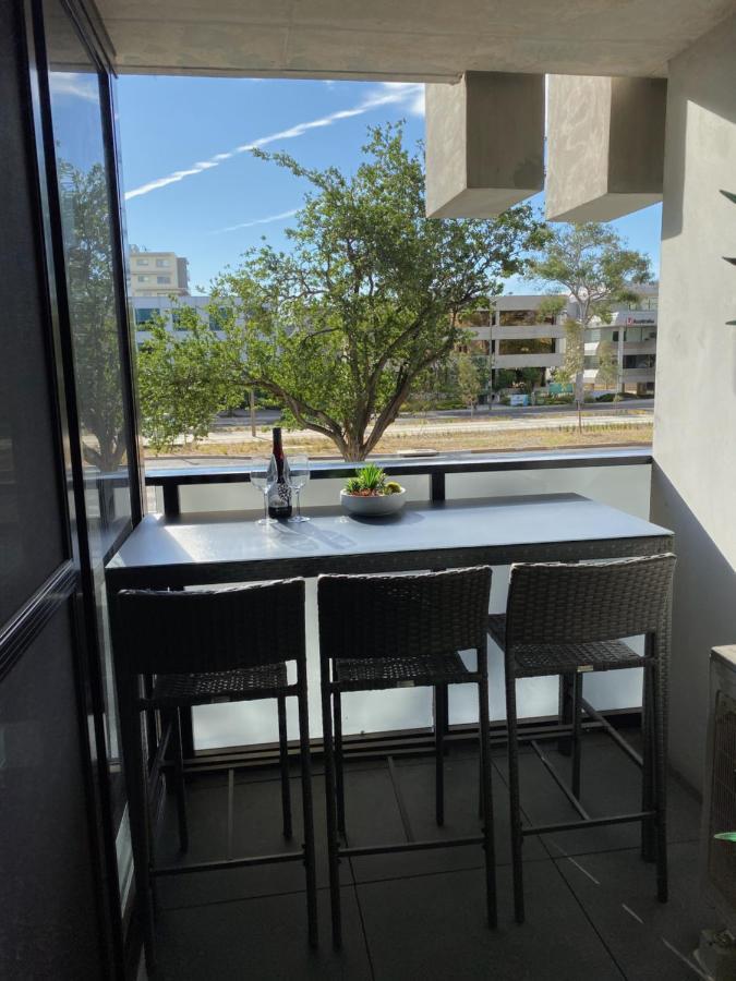 Midnight Luxe 1Br 1Bath Apartment 104 In The Heart Of Braddon Pool Sauna Secure Parking Wine Wifi Kanberra Dış mekan fotoğraf