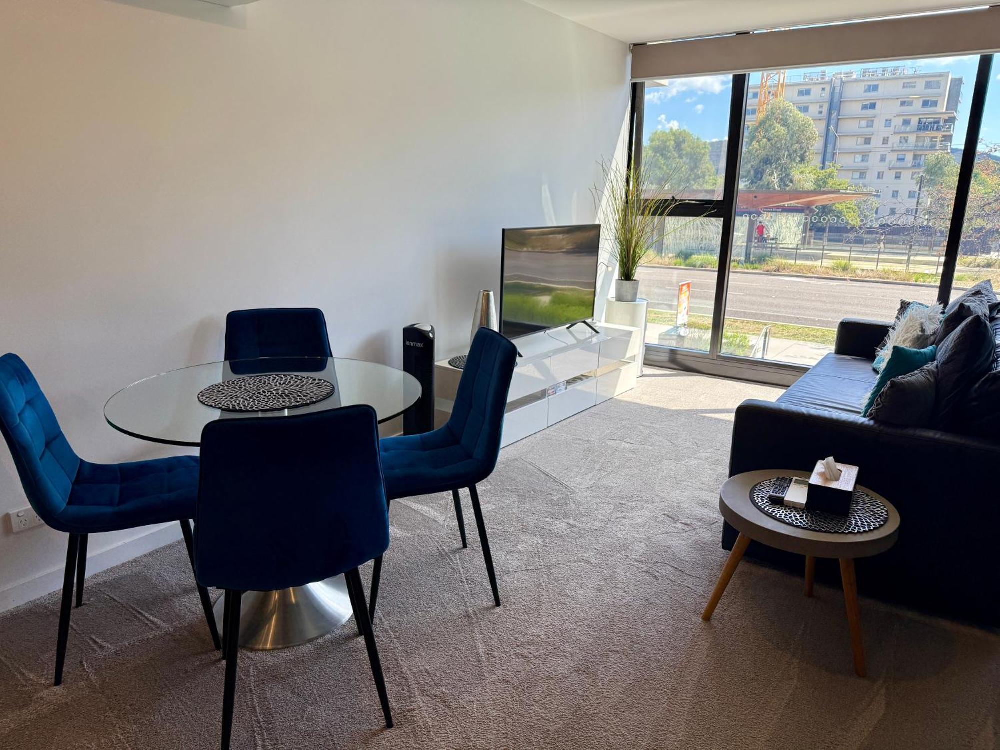 Midnight Luxe 1Br 1Bath Apartment 104 In The Heart Of Braddon Pool Sauna Secure Parking Wine Wifi Kanberra Dış mekan fotoğraf